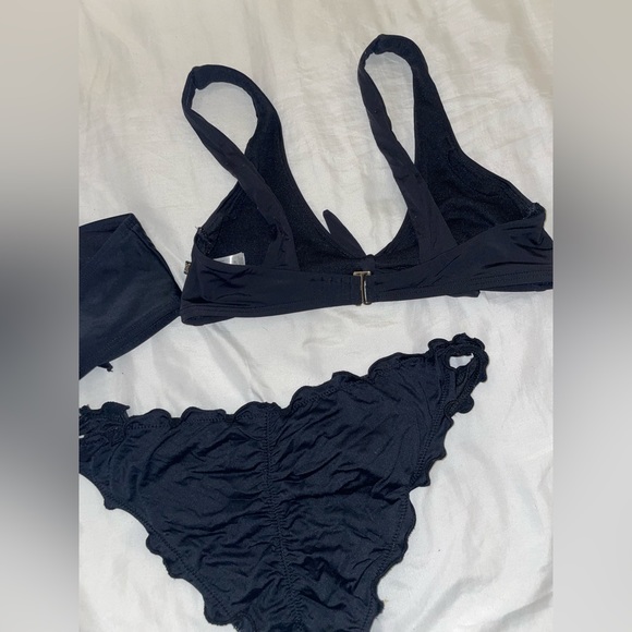 Three piece black bikini set - Picture 5 of 7